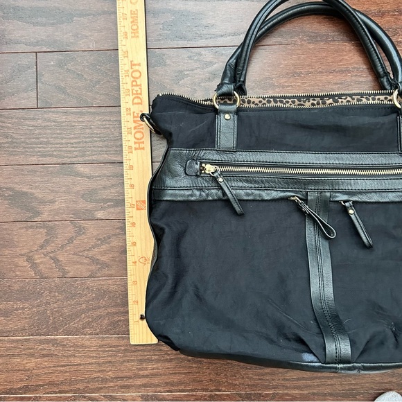 Banana Republic Amalfi Nylon Tote - Picture 7 of 8